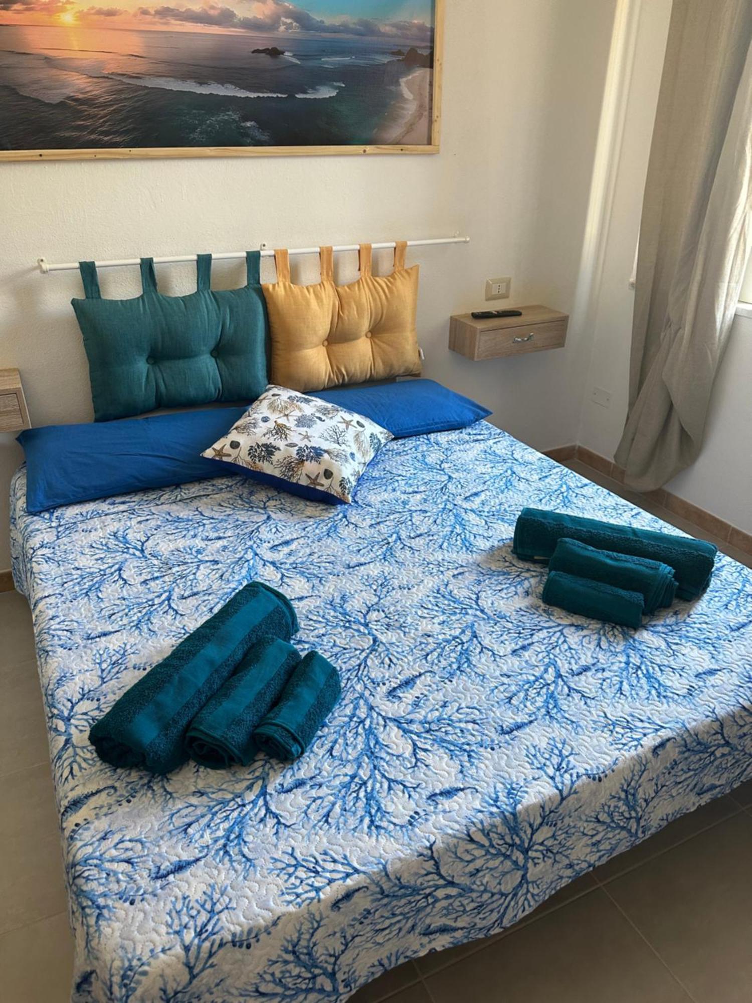 Moncici House Hotell Porto Torres Eksteriør bilde
